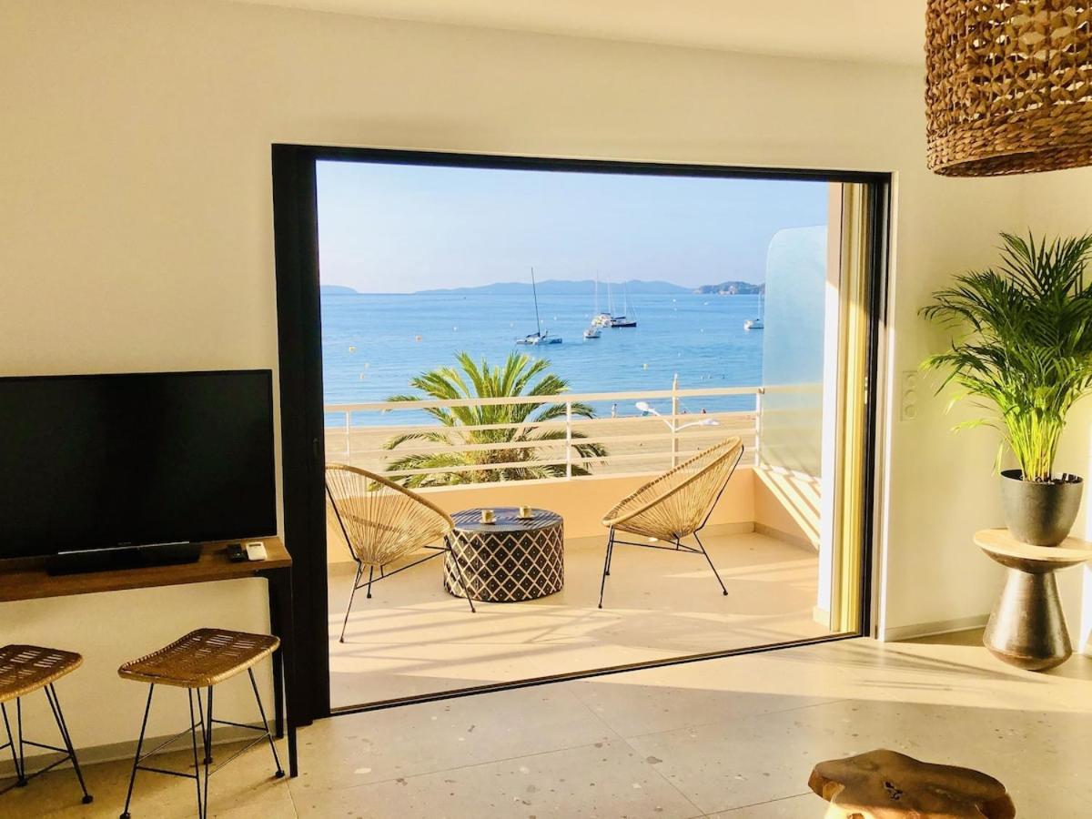 Appartement T3 Lumineux Traversant Totalement Neuf En Face De La Plage Front De Mer Vue Sur Les Iles Vue Mer Panoramique Assuree Residence De La Plage Centre Ville Du Lavandou 3Eme Etage Avec Ascenseur Appartement T3 勒拉旺杜 外观 照片